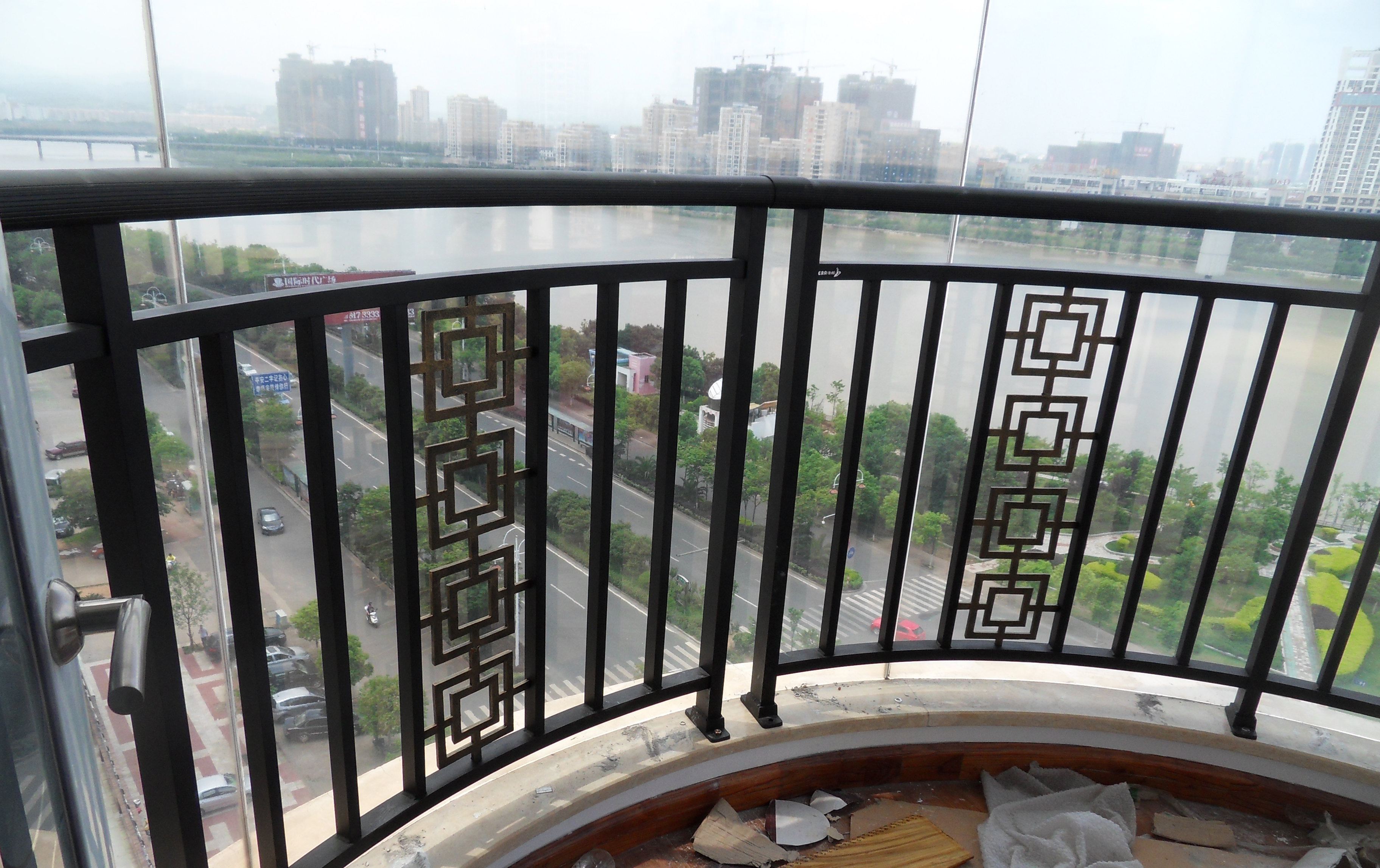 阳台.jpg