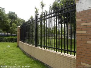 锌钢护栏18-小区围墙护栏