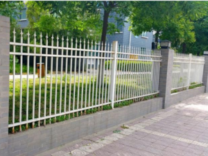小区围墙护栏3-锌钢护栏
